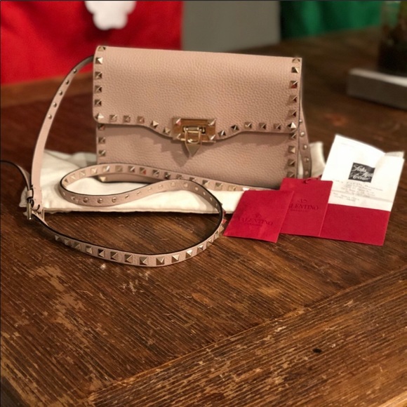 Excellent condition Valentino rockstud leather bag - Picture 3 of 6